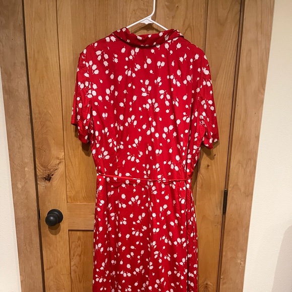 Vintage Button-Down Midi Dress in Tulip Print - Picture 4 of 4